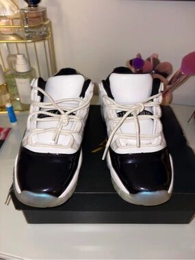 Jordan 11 retro low (Big boy)